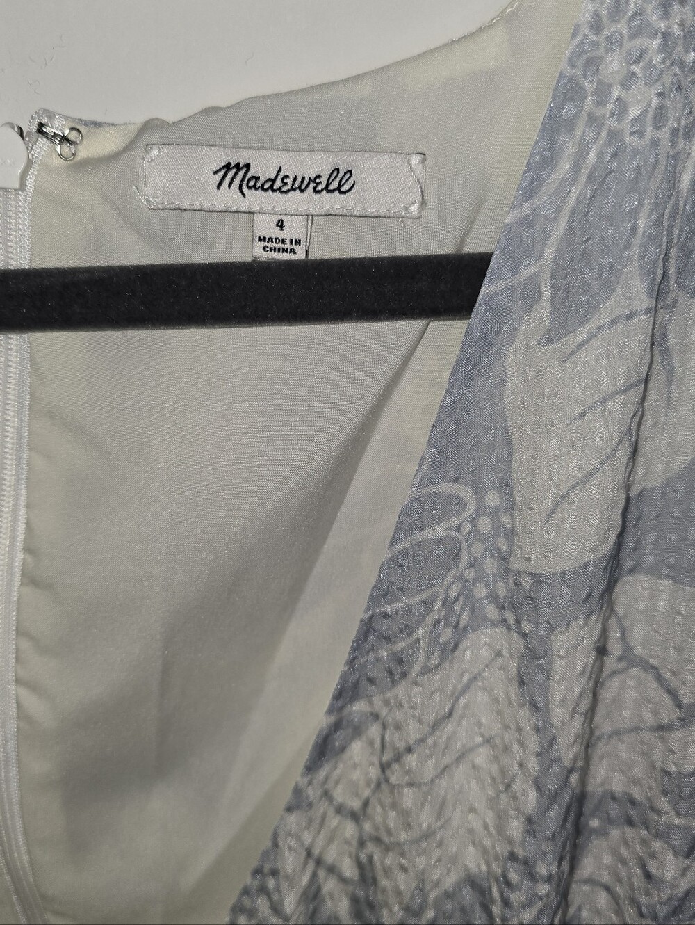 Madewell 100% Silk Blue White Floral Cottagecore Coastal Flutter Dress Size 4 - Picture 8 of 9